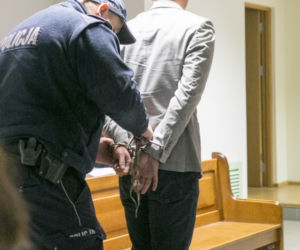 Doprowadzili Dariusza K na proces dilera gwiazd