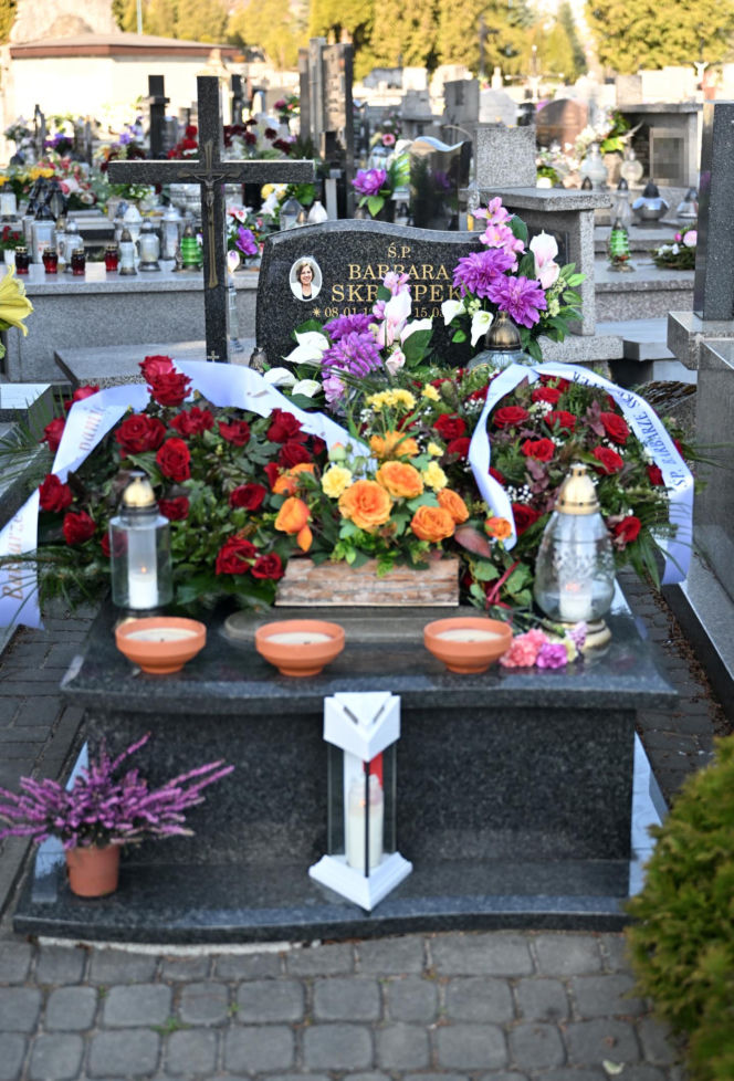 Grób pani Basi w pierwszą rocznicę śmierci