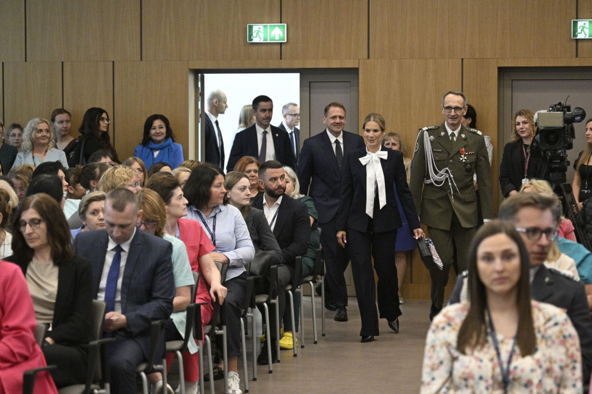 Marta Nawrocka nazwała pielęgniarki aniołami