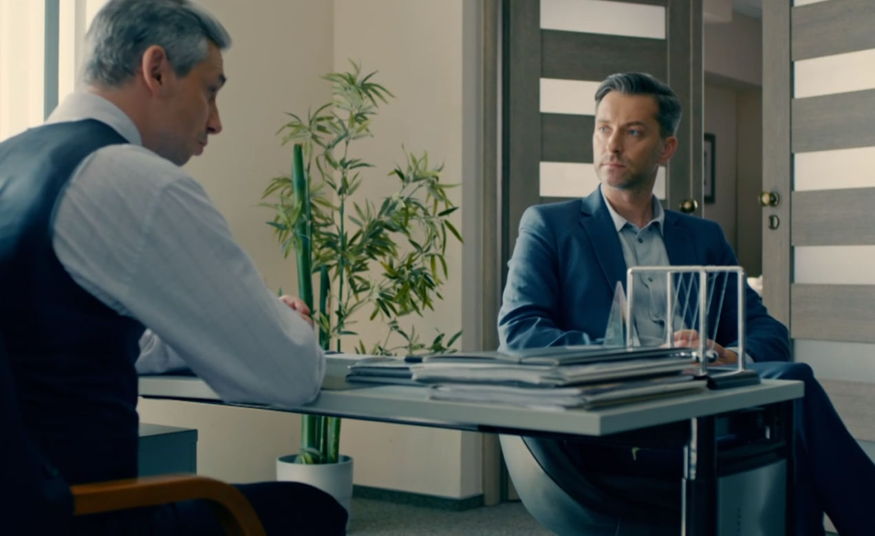 BrzydUla 2, odcinek 166, Marek (Filip Bobek), mecenas Fic (Michał Sitarski)