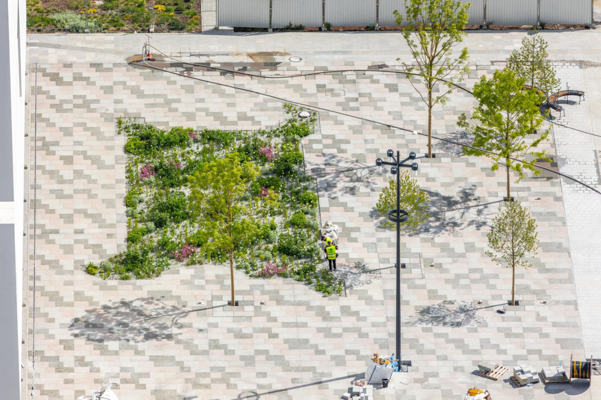 Plac Centralny w Warszawie pod koniec budowy