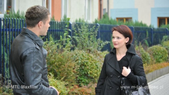 M jak miłość. Marta (Dominika Ostałowska), Tomek (Andrzej Młynarczyk)