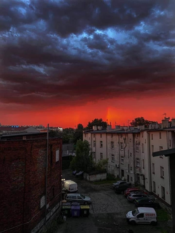 ZJAWISKOWE niebo po burzy na Śląsku i Zagłębiu! Co za widok! [ZDJĘCIA, WIDEO]