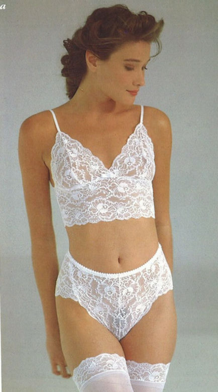 Carla Bruni. Zostanie sama na 10 lat
