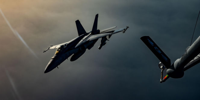 Super Hornety nie pójdą szybko na emeryturę. US Navy inwestuje w modernizacje