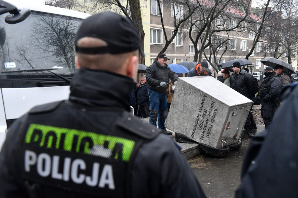 Prałat Jankowski PADŁ