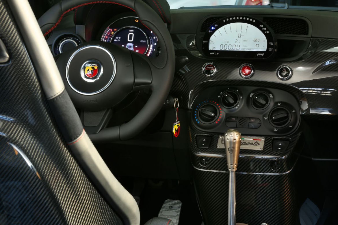 Abarth 695 biposto