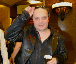 Krzysztof Skiba i jego wizerunek na przestrzeni lat. Tak zmieniał się lider Big Cyca
