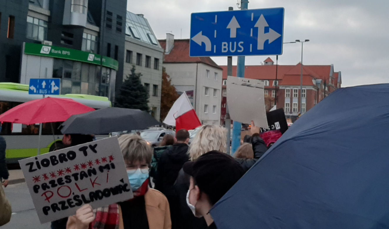 Protest kobiet - blokada ulic w Olsztynie