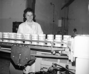 Automatyczna linia do produkcji kilogramowych toreb z cukrem, Łapy, 1974 r.