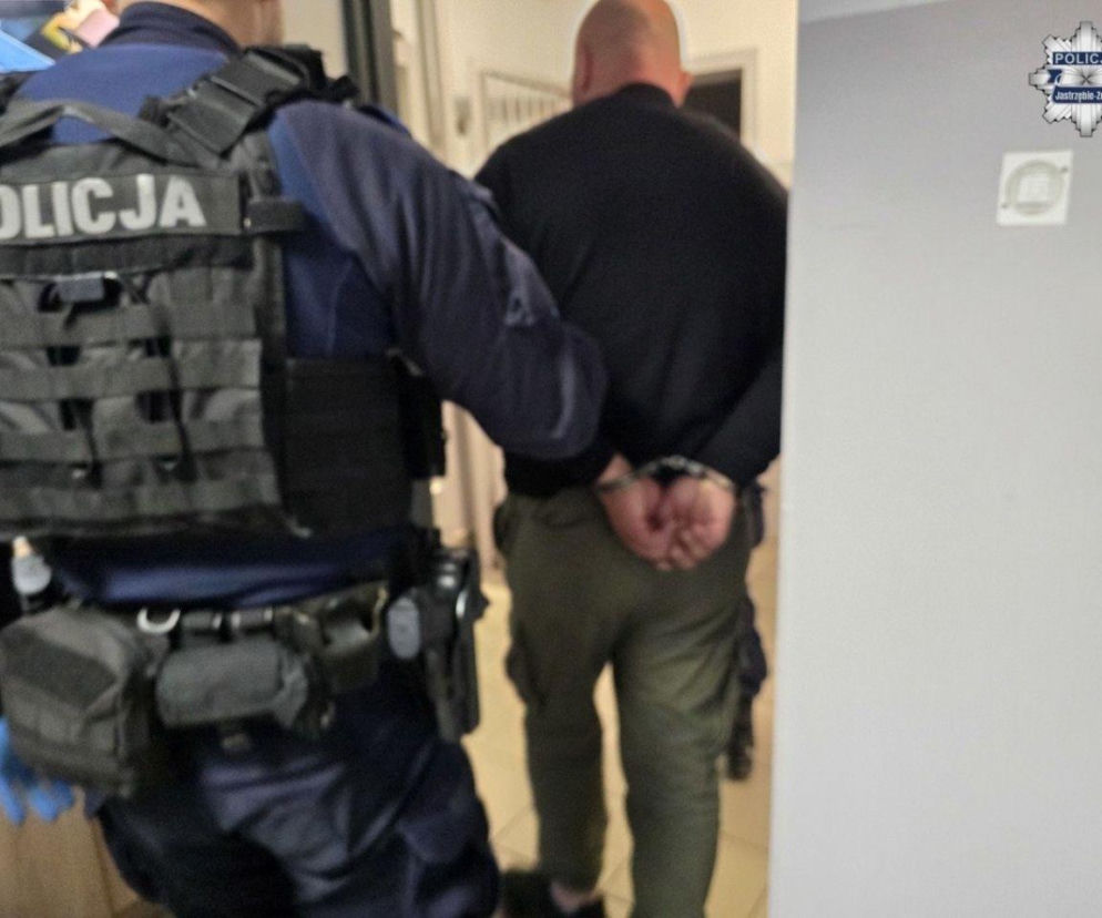 Nękał matkę miesiącami. Wcześniej się nad nią znęcał