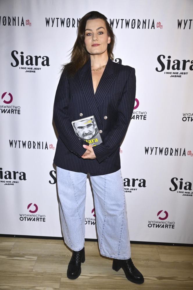 Markowska przytulała męża, Ostałowska zaskoczyła sylwetką, Ścibakówna błyszczała na premierze biografii Rewińskiego