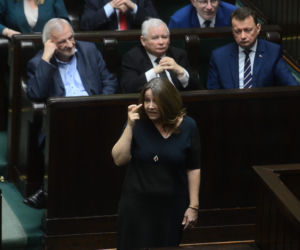 Joanna Lichocka. Przez wulgarny gest straciła pracę u Dudy