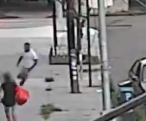 Porywacz chwycił 5-latka i uciekł. Wtedy matka dziecka... Szokujące wideo
