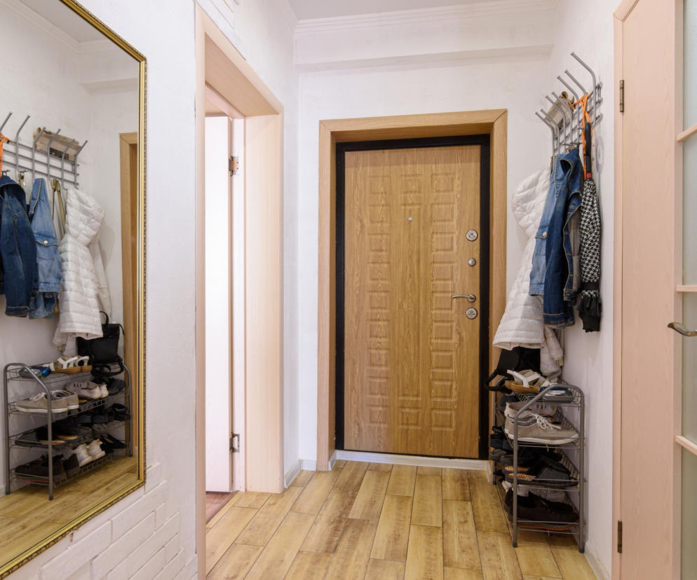 Wymiana drzwi wejściowych w bloku. Niezbędne formalności i koszty styczeń 2026