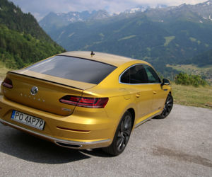 Volkswagen Arteon R-Line 2.0 TDI Bi-Turbo 240 KM 4Motion DSG7