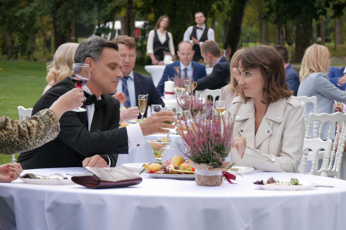 Pierwsza miłość. Melka (Ewa Jakubowicz), Łukasz (Jan Wieczorkowski) - ślub