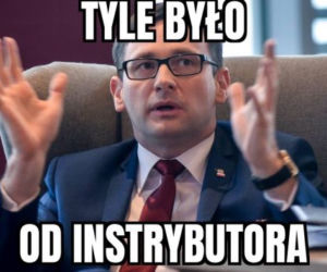 Instrybutor podbija internet