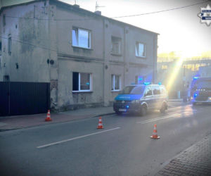 Będzin. Kłęby dymu i ogień w kamienicy. Nie żyje 67-letni mężczyzna