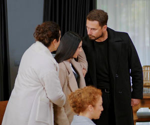 Miłość i nadzieja, odcinek 336: Kuzey wreszcie się dowie, że to Bahar zepchnęła Hulyę z balkonu! Tak prawda wyjdzie na jaw - ZDJĘCIA