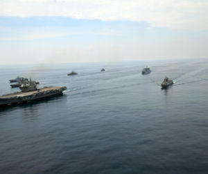 Indyjski lotniskowiec rusza na pomoc Sri Lance. Dramatyczna walka z żywiołem