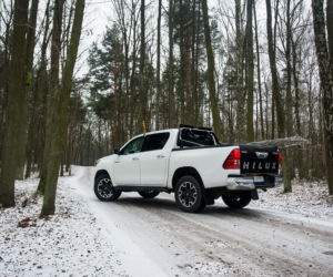 Toyota Hilux Selection 2.4 D-4D 4x4 - pomocnik Świętego Mikołaja