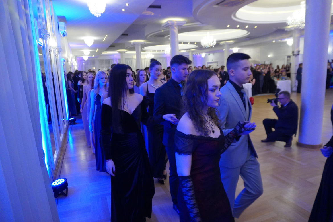 Studniówka III LO w Rzeszowie 