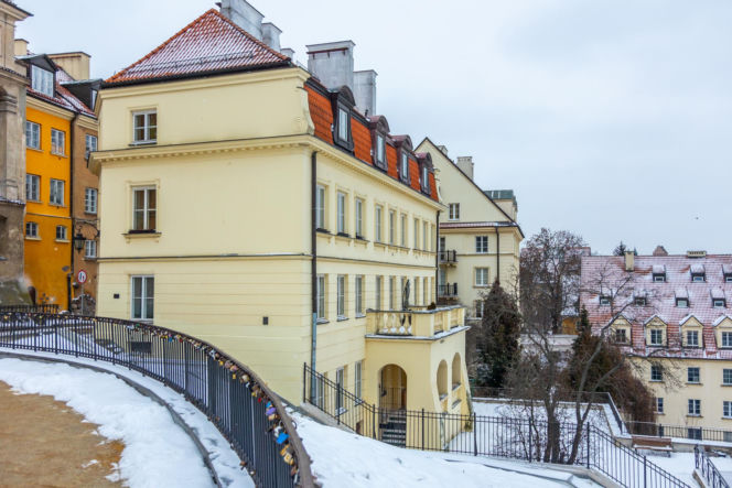 Dom Profesorów na ul. Brzozowej w Warszawie