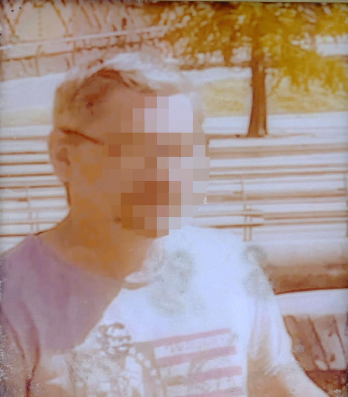 Przez godzinę katował własnego ojca. Złamał na nim siekierę, potem bił do nieprzytomności