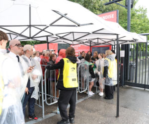 Fani przed koncertem Pitbulla