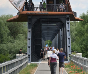 Siekierki: Oddanie do użytku wyremontowanego mostu na Odrze