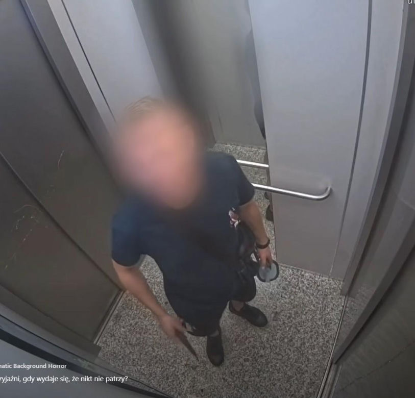 Dźgał nożem w kamerę w windzie! Miasto pokazało szokujące nagrania