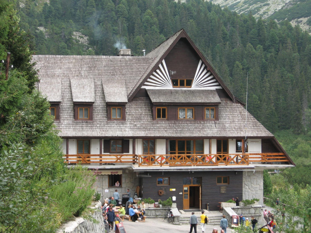 Schronisko nad Popradzkim Stawem