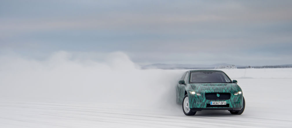 Jaguar I-Pace w ośrodku testowym w Szwecji