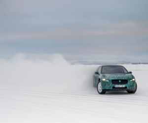 Jaguar I-Pace w ośrodku testowym w Szwecji