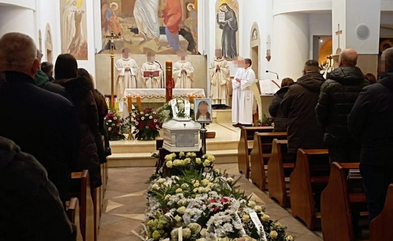 Potwór" odebrał życie 13-letniej Oliwii. Morze łez na pogrzebie