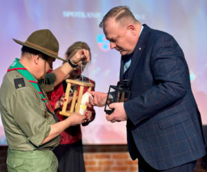 Z Palestyny do Elbląga. Do miasta dotarło Betlejemskie Światełko Pokoju