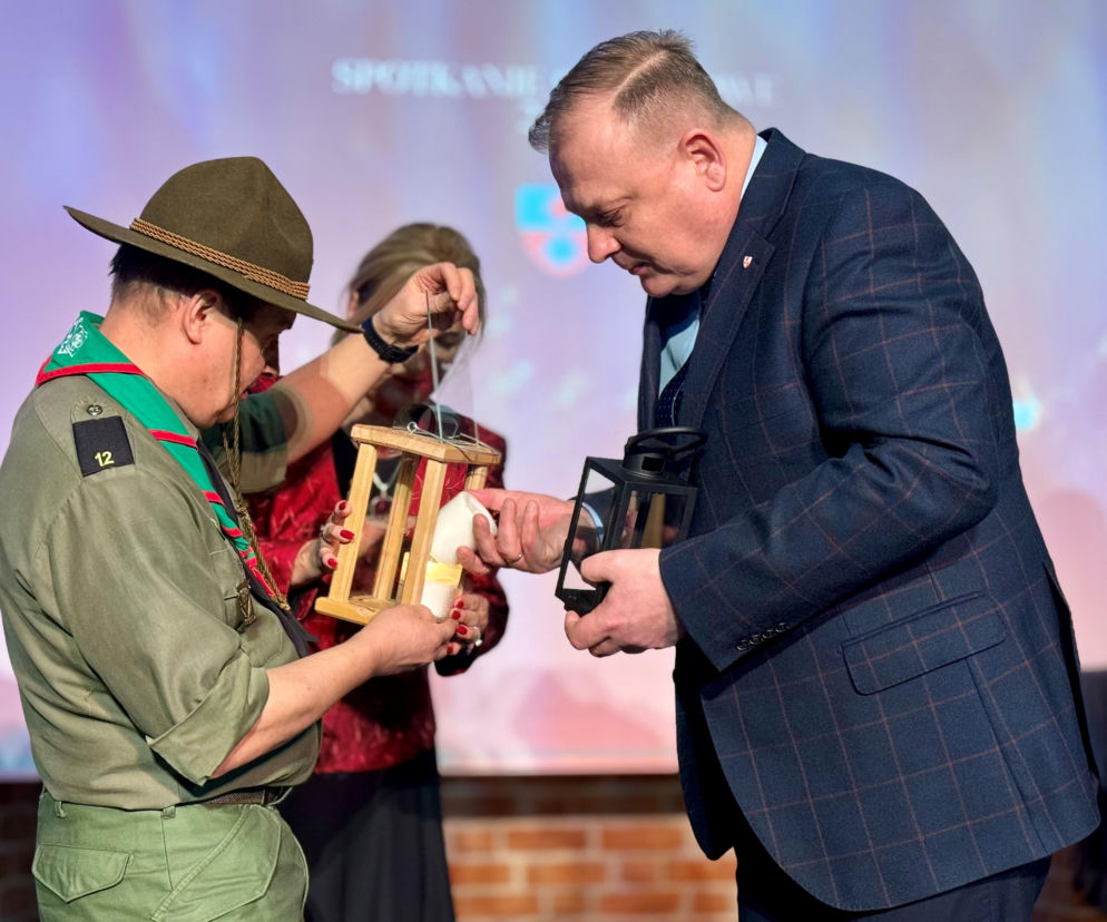 Z Palestyny do Elbląga. Do miasta dotarło Betlejemskie Światełko Pokoju