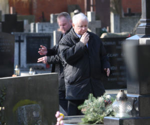 KACZYŃSKI NA CMENTARZU.