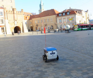 Jedzenie przywiezie ci...robot! W Lublinie pracują już roboty - dostawcy!