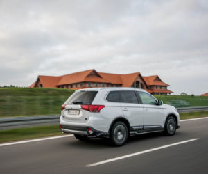 Mitsubishi Outlander lifting 2015