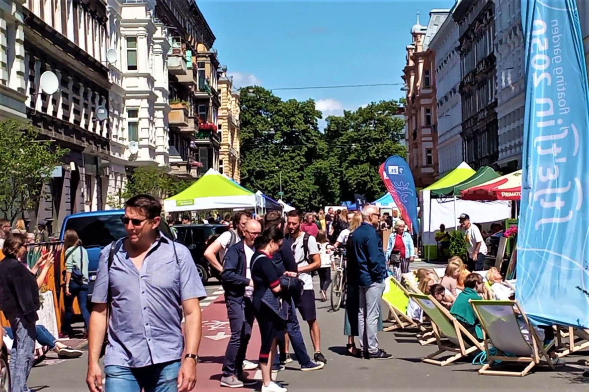 "Rajski dzień" na ulicy Rayskiego