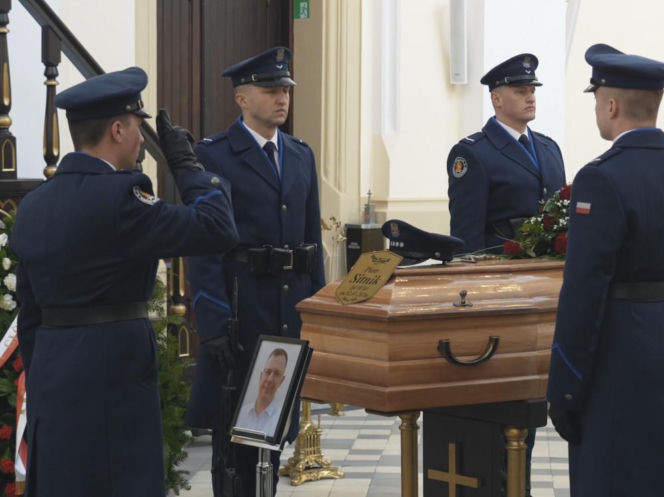 Piotr ubrał mundur, ucałował rodzinę i wyszedł do pracy. Jego serce nagle przestał bić