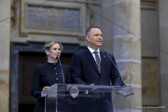 Narodowe czytanie z Karolem i Martą Nawrockimi