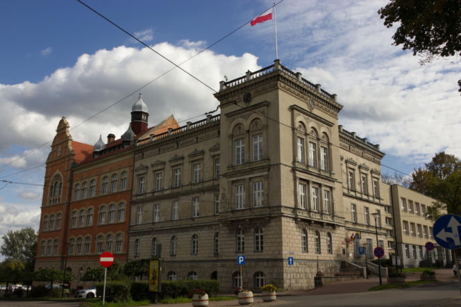 Stykały się w nim granice trzech mocarstw. Dziś to jedno z najpiękniejszych miast w województwie śląskim