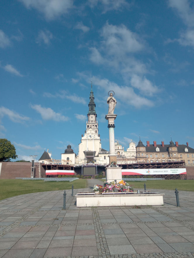 To miasto w województwie śląskim było stolicą Polskiego Państwa Podziemnego. Dziś zna je każdy pielgrzym