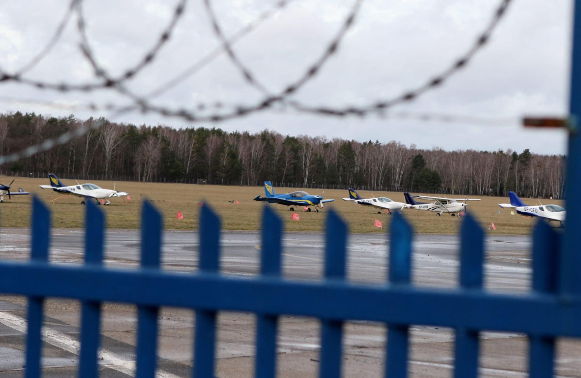  Lotnisko na Bemowie zamknięte dla cywili. Kontrolerzy lotów chcą podwyżek