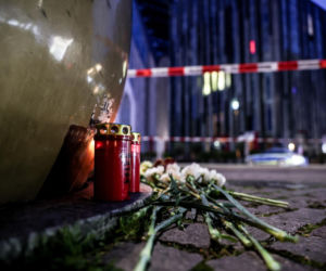 Dwoje zabitych i 80 rannych w Niemczech! Sprawca wjechał w tłum, był znany policji