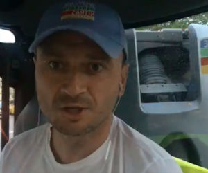 Nitras walczy o wyborców... sprzątając ulice [WIDEO]