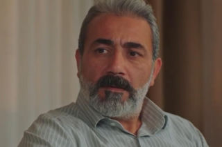 Splątane losy: Halil